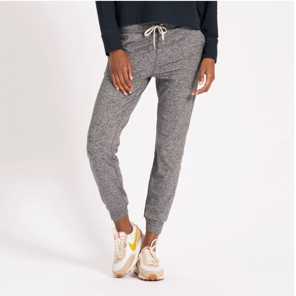 Vuori Grey Joggers Small With Pockets